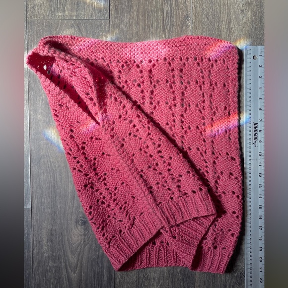 L Vintage 70’s academia handmade deep pink knit sweater vest. Granny college - Picture 4 of 7